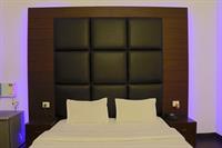 Fabhotel Dee Novo Phase 1 3*
