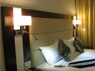 The Grand Bizzotel