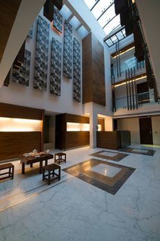 Stately Nh8 Hotel