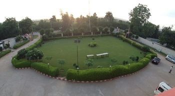 Hotel Pacific Suryansh 3*