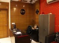Oyo Premium Near Dlf Square Building Gurgaon