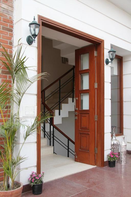 Luxury And Hotels-parkfront Gurgaon