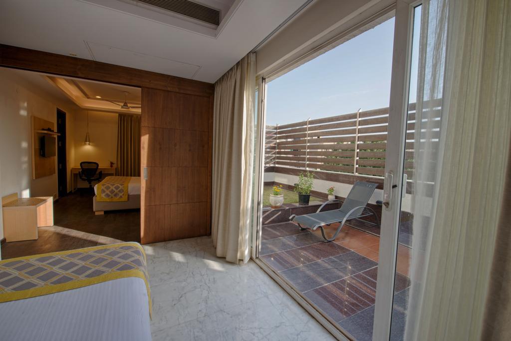 Stately Nh8 Hotel Gurgaon