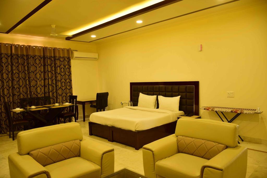 When In - Service Apartments, Next To Artemis Hospital 3*