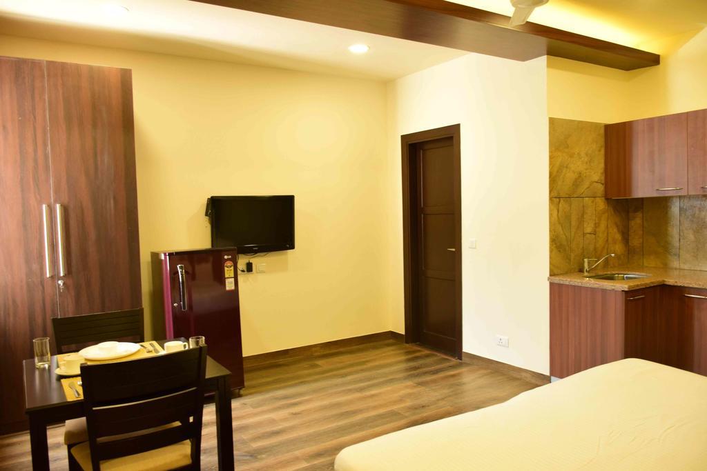 When In - Service Apartments, Next To Artemis Hospital
