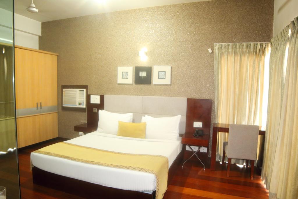 Stately Nh8 Hotel Gurgaon