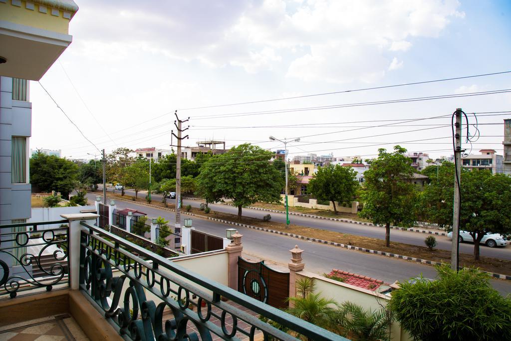 Fabhotel Istay Serenity Manesar Gurgaon