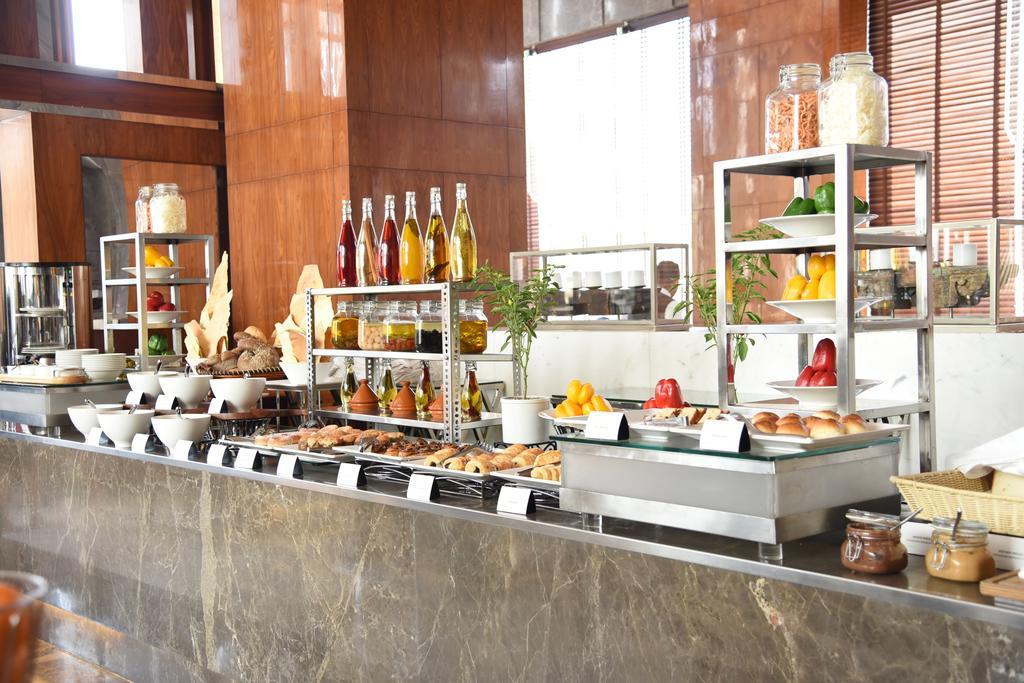 Taj Centre Gurugram Hotel Gurgaon