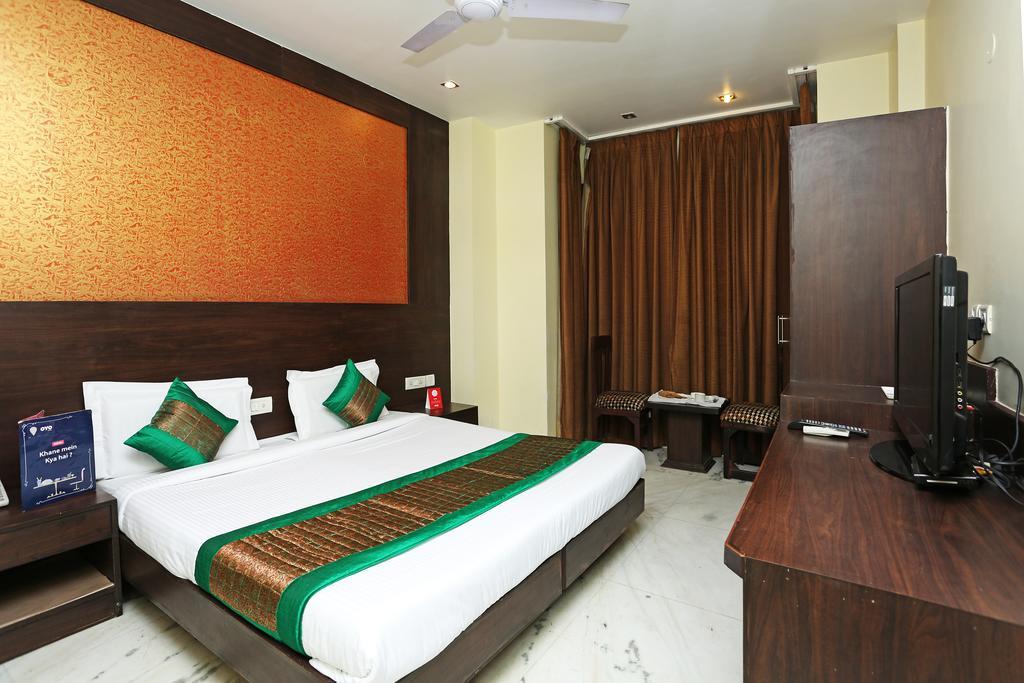 Oyo Rooms, Cyber Park 3*