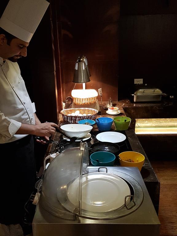 Country & By Radisson, Gurugram Sector 12 Hotel 4*