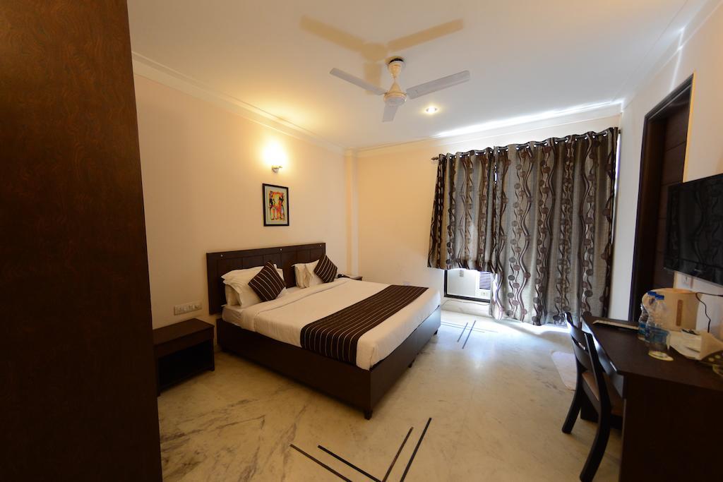Royal Sapphire 3* Gurgaon