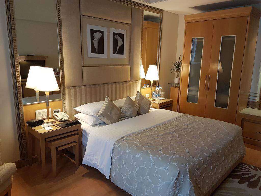 Hotel Park Plaza 4*