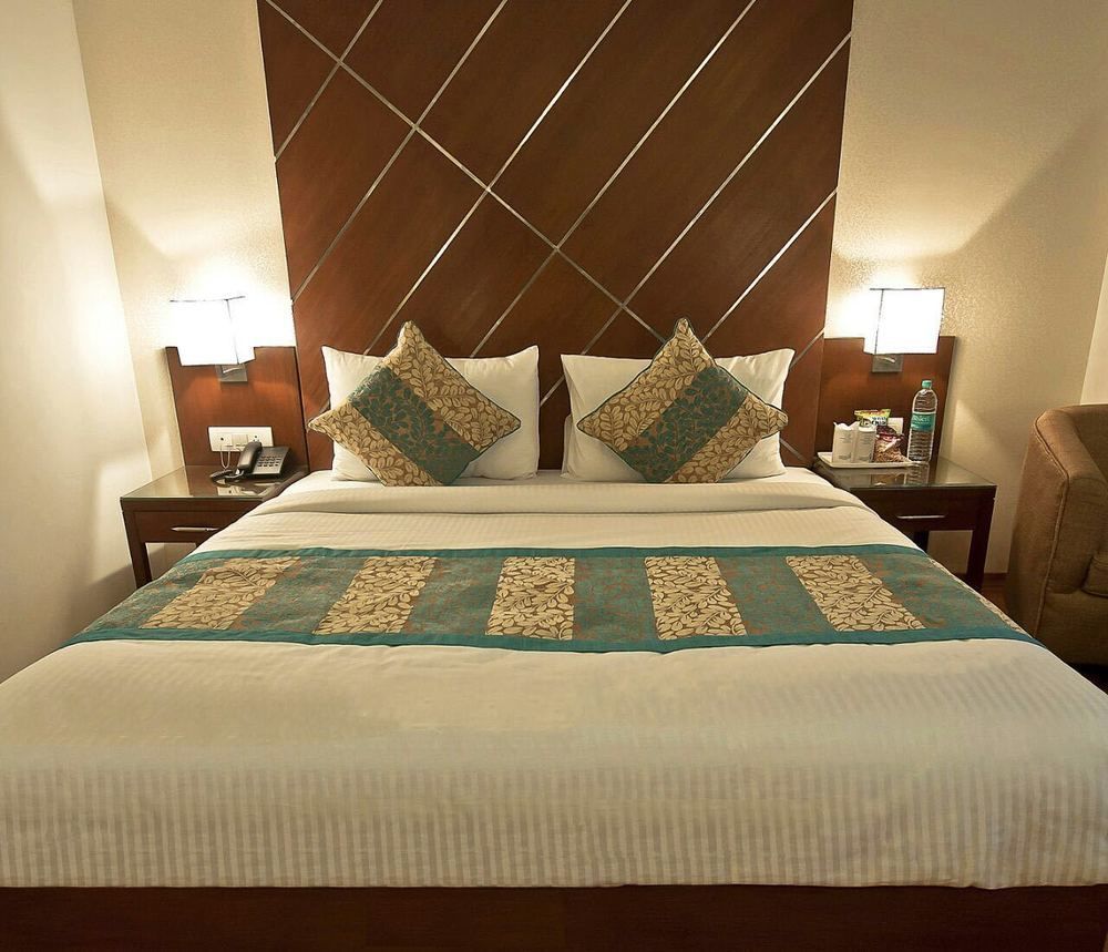 Apple Tree Hotel