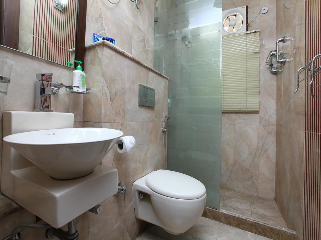 Oyo 2216 Live 3* Gurgaon