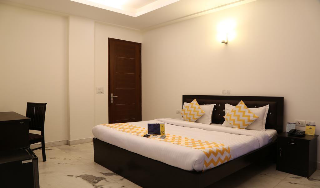 Fabhotel Aksh Dlf Phase 2 Gurgaon