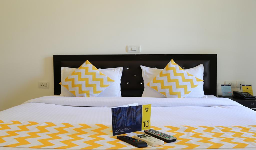 Fabhotel Aksh Dlf Phase 2 Hotel