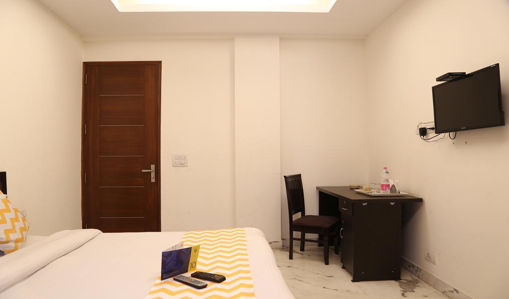 Fabhotel Aksh Dlf Phase 2 Hotel Gurgaon