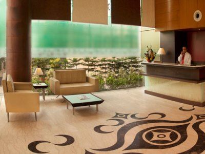 Hotel Treehouse Queens Pearl 3*