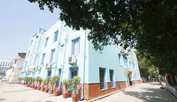 Bloom Boutique L Signature Towers Hotel Gurgaon