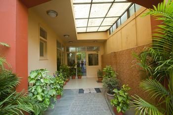 Oyo Premium Iffco Metro Hotel Gurgaon