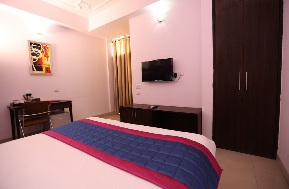 Hotel Prime Plaza 3*