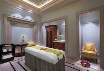 Itc Grand Bharat Hotel