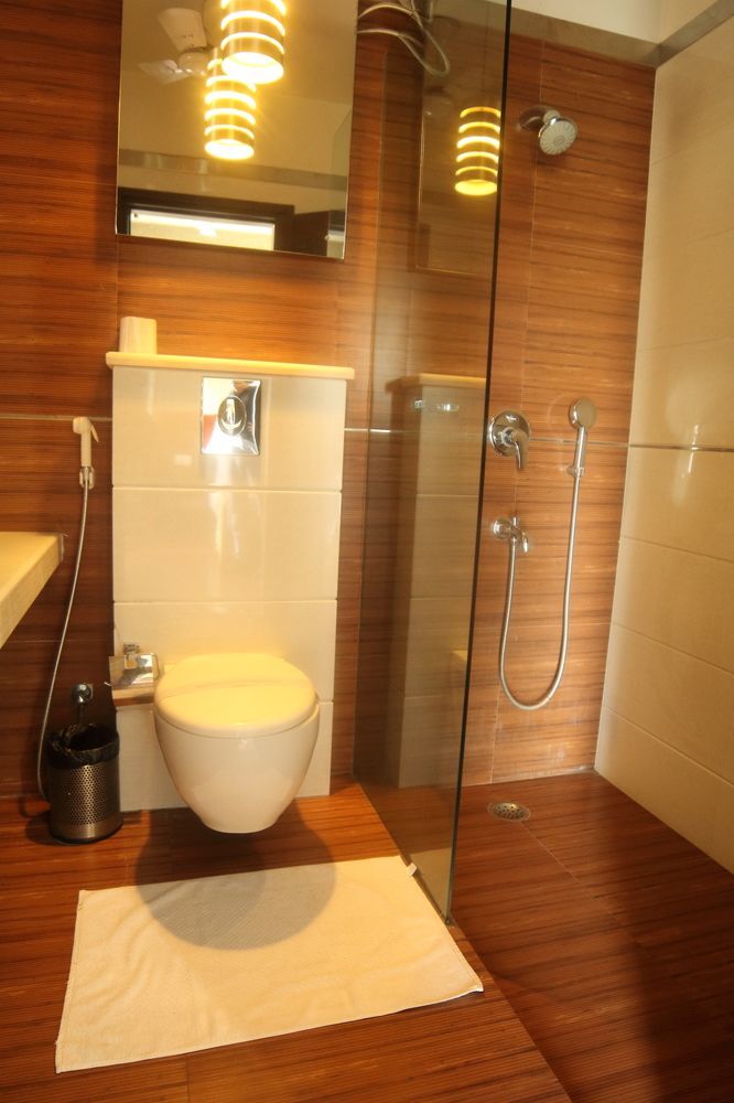 Stately Nh8 Hotel Gurgaon