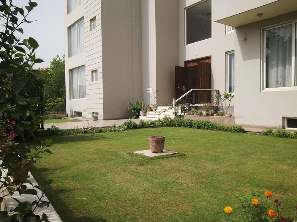 Hotel Garden Gurgaon