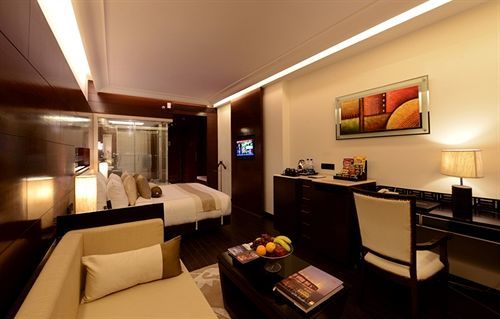 The Galgotias Gurugram Hotel 4*