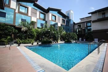 Oyo Premium Sector 14 Delhi Road Gurgaon