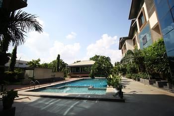 Hotel Oyo Premium Sector 14 Delhi Road Gurgaon 3*