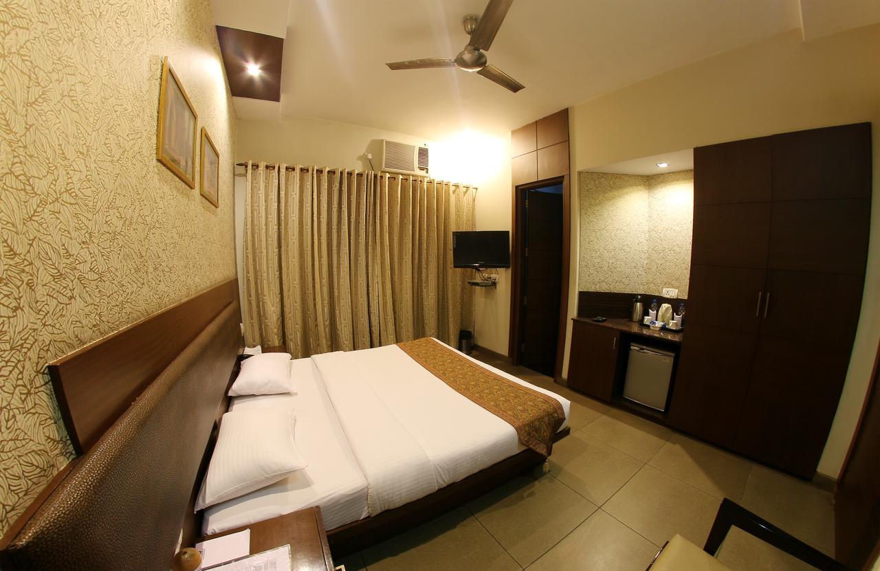 Guest house Enkay Residency M-block Cyber Gurgaon