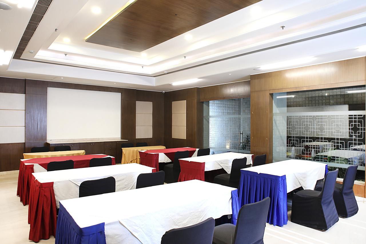 Inde Signature Tower Hotel 3*