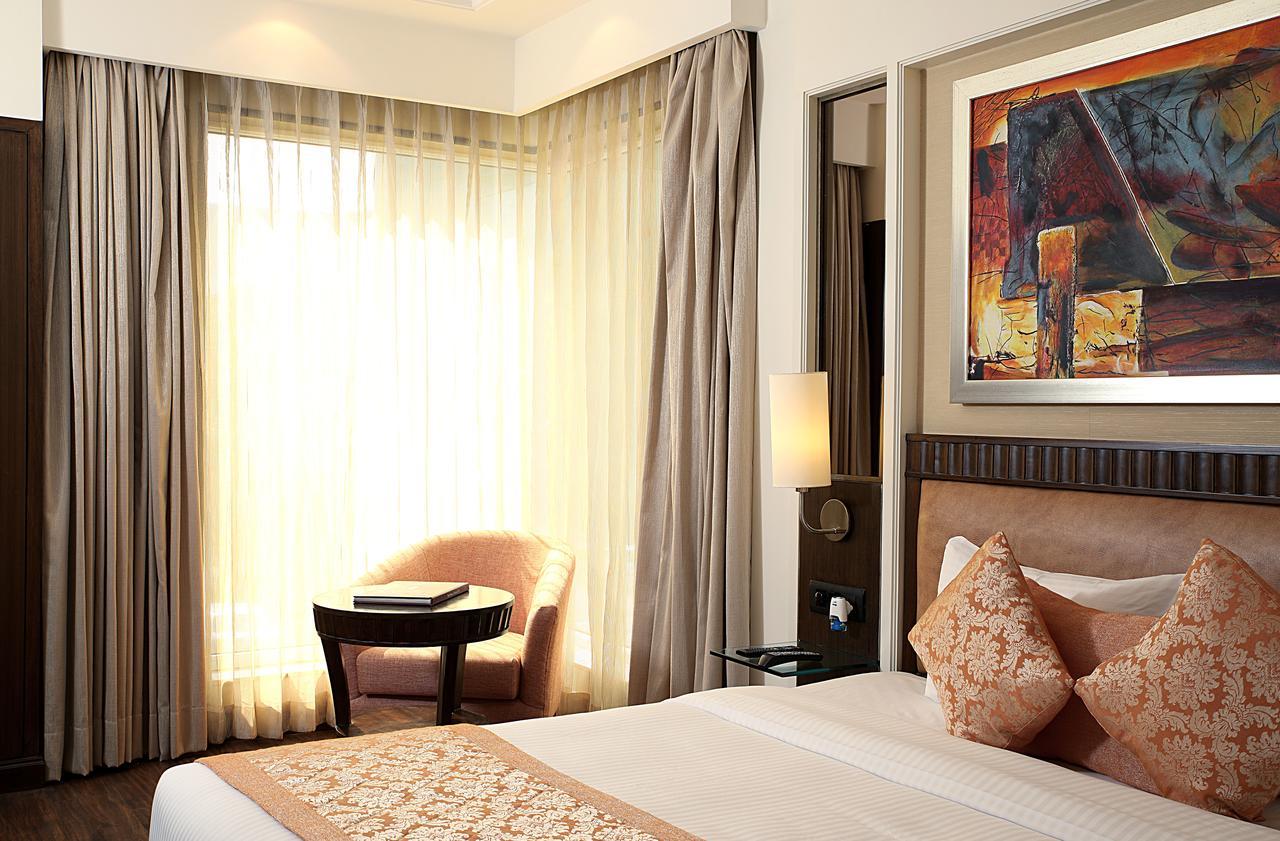 Inde Signature Tower