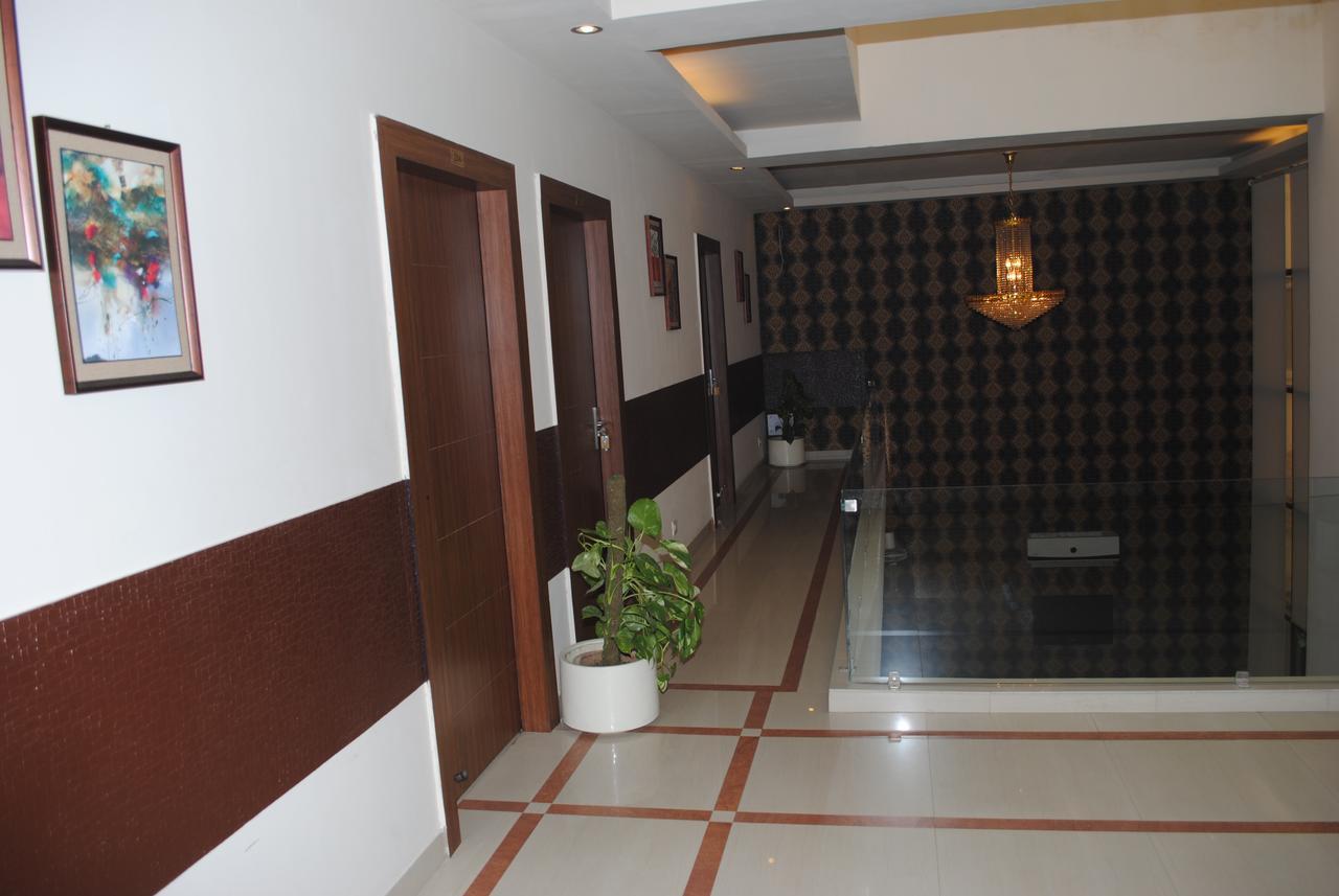 The Nevada House 3*
