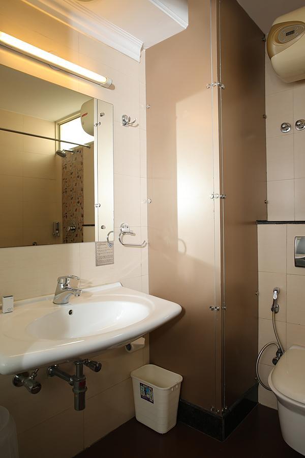Ahuja Residency Cyber Ii Guest house