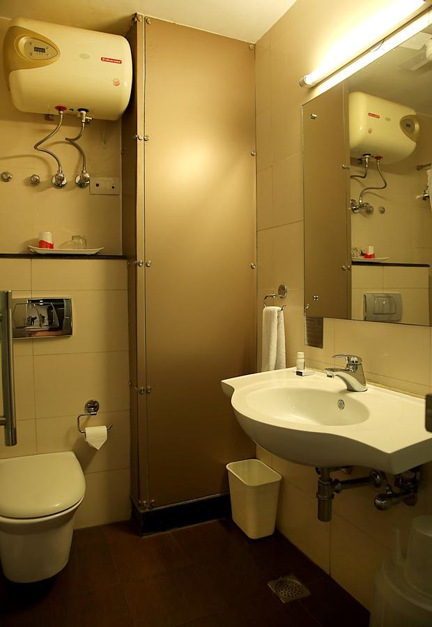 Ahuja Residency Cyber Ii Guest house