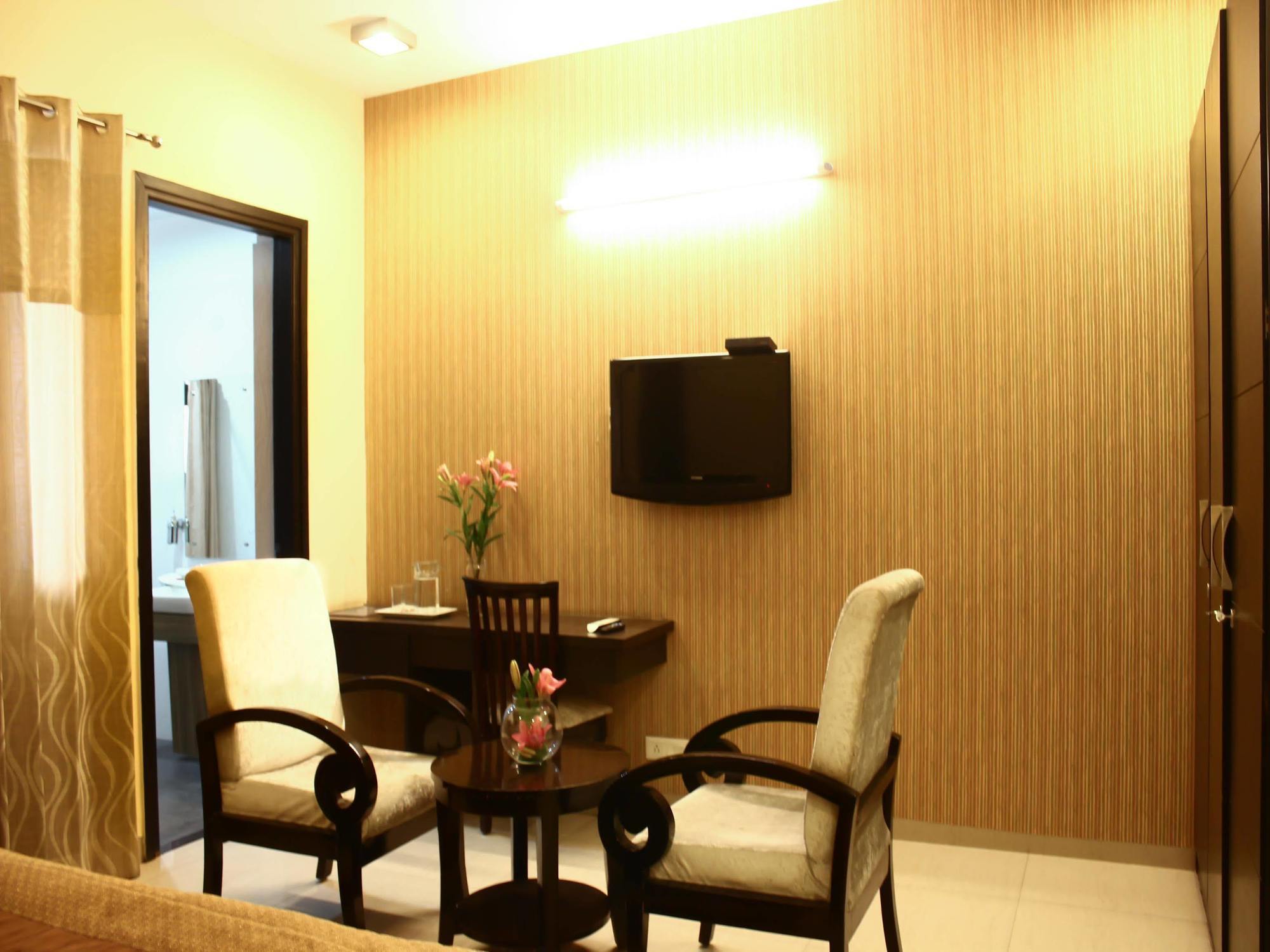Hotel Oyo Premium South I Gurgaon
