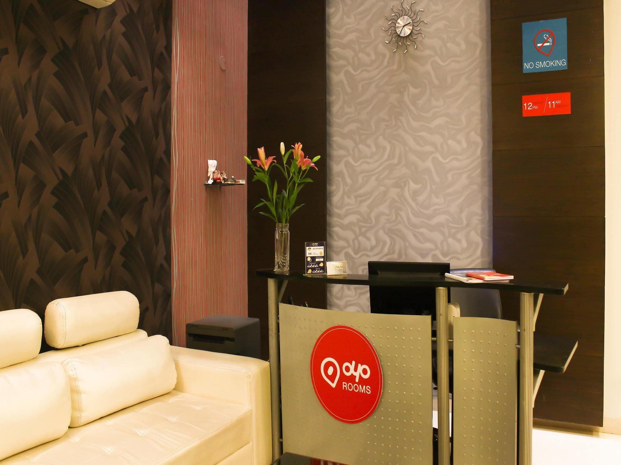 Oyo Premium South I Hotel 3*