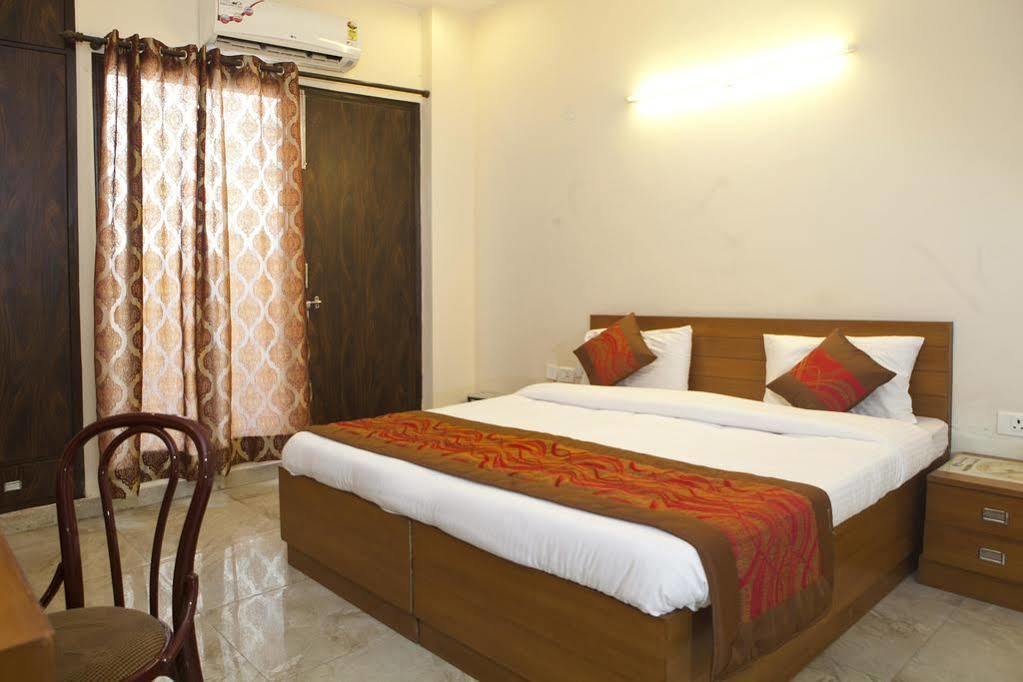 Hotel Oyo Cyber Park Ii 3*