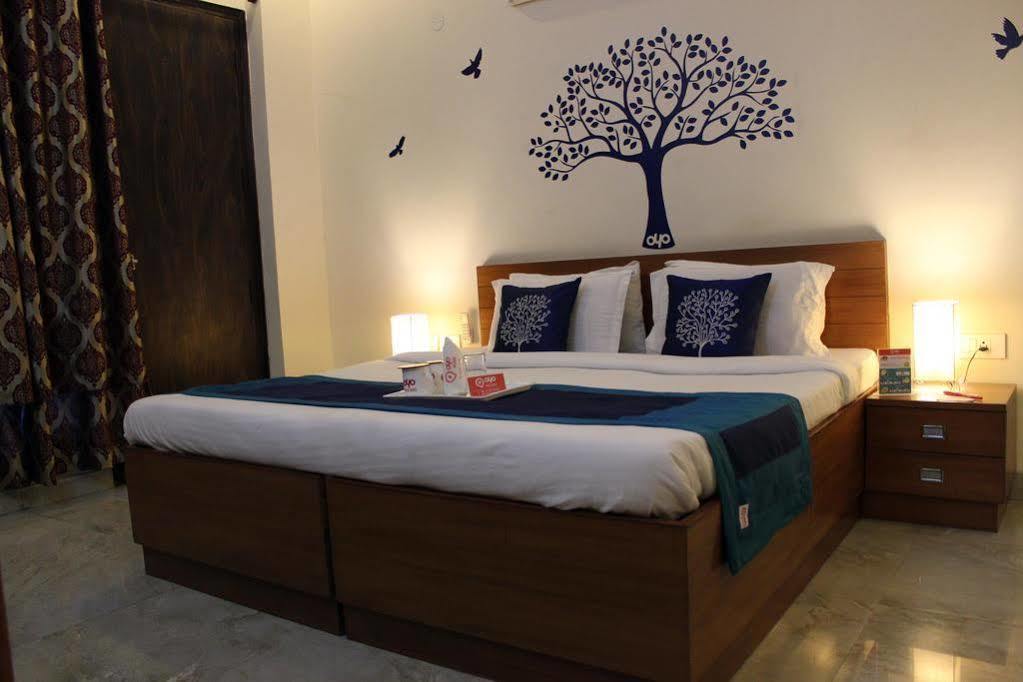 Oyo Cyber Park Ii 3* Gurgaon