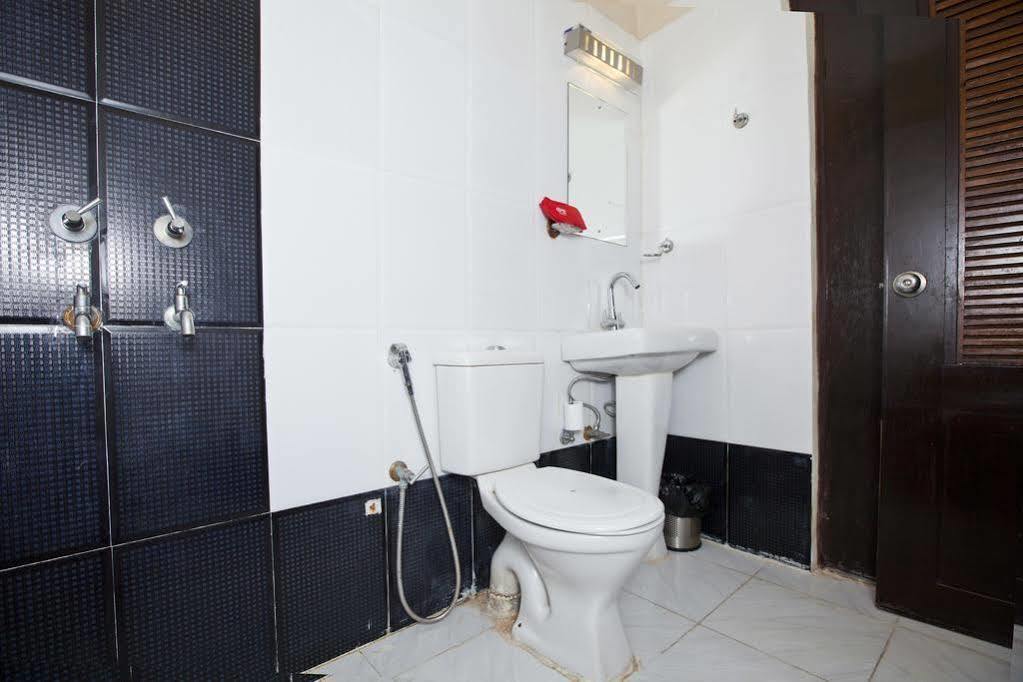 Oyo Sushant Lok A Block Hotel Gurgaon