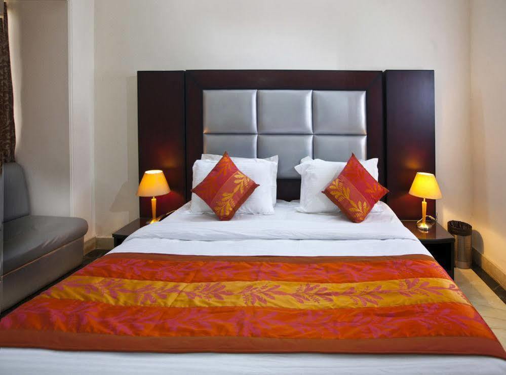 Hotel Oyo Sushant Lok A Block Gurgaon