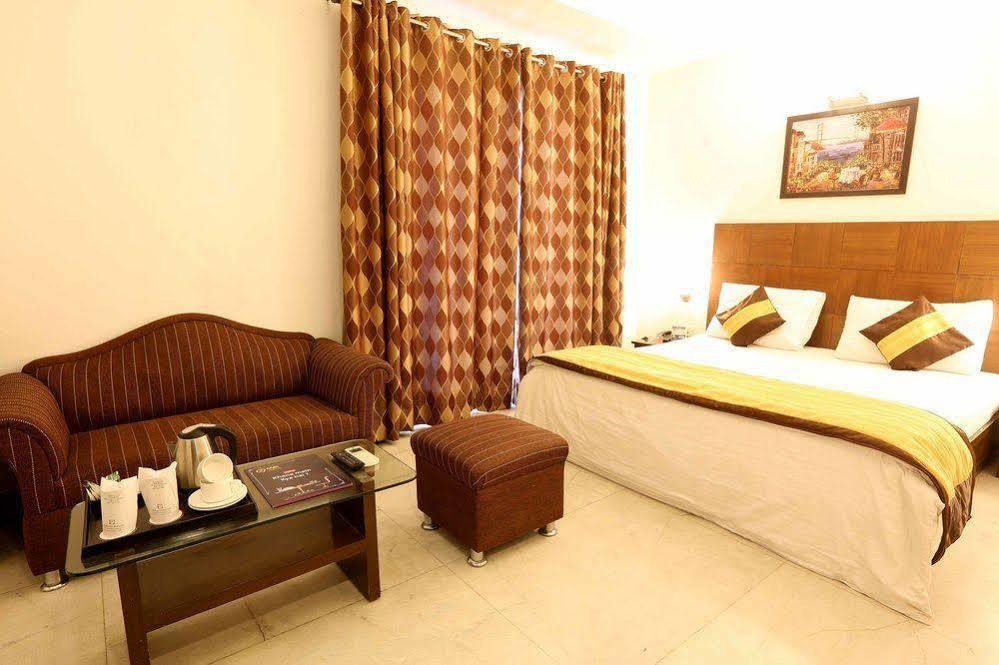 Oyo Sushant Lok A Block Gurgaon