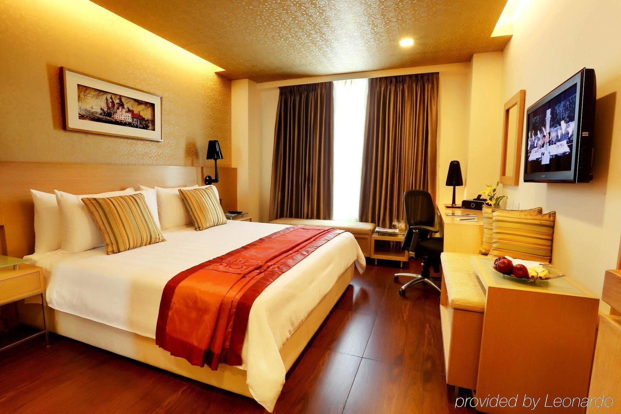 Radisson Gurugram Sohna Road Center