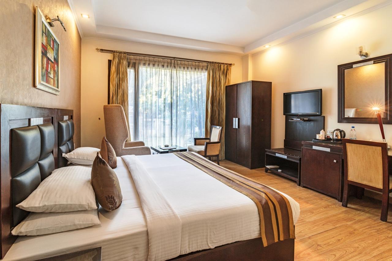 Royal Mg Road Gurgaon