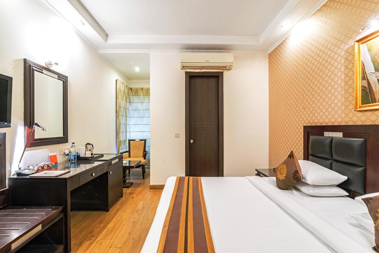Royal Mg Road Hotel 3*