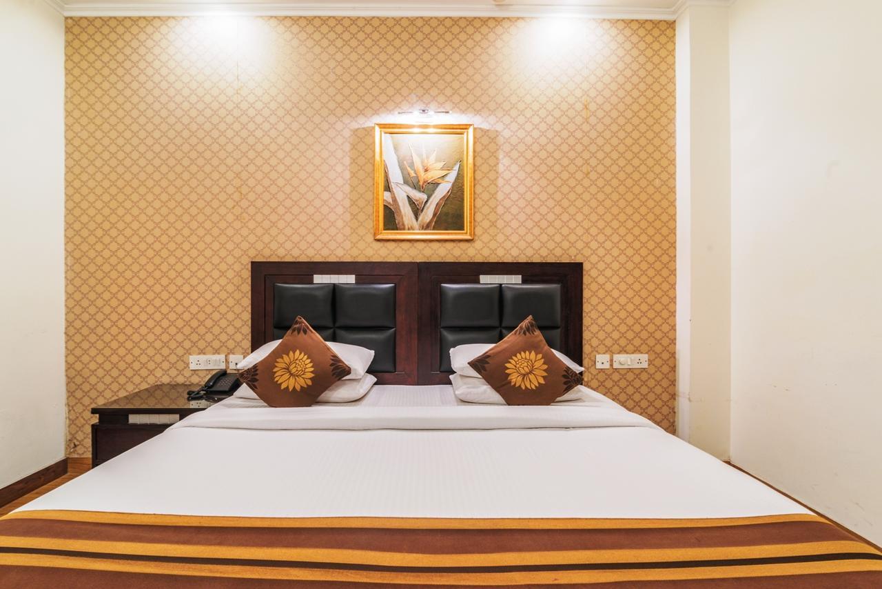 Hotel Royal Mg Road 3*