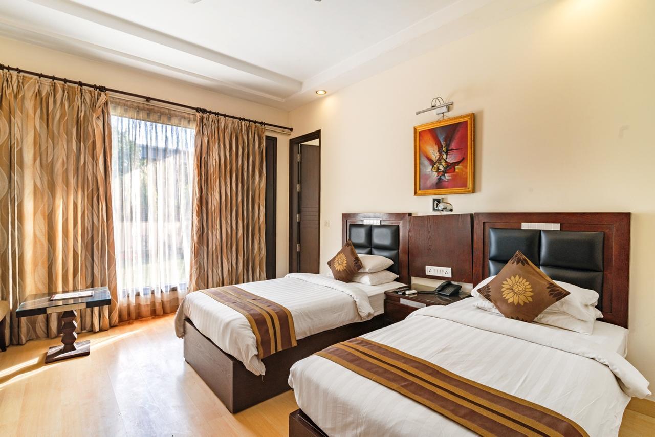 Royal Mg Road 3*