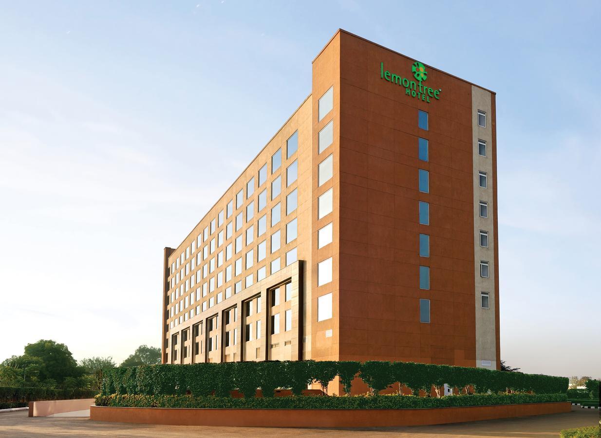 Lemon Tree Hotel, Sector 68, Sohna Road, Gurugram 4*